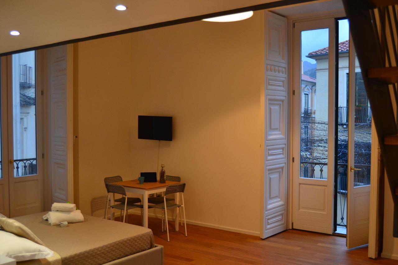 Via Roma Apartment Deluxe Salerno Exterior foto